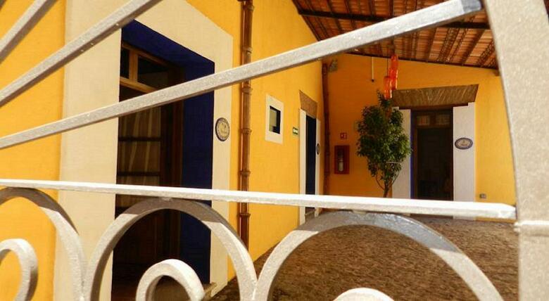 Al Otro Lado Del Rio Hotel