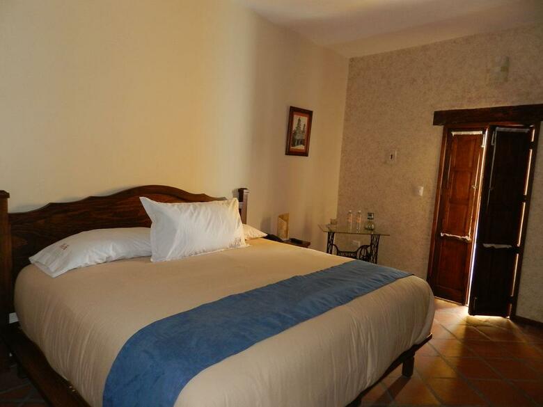 Al Otro Lado Del Rio Hotel