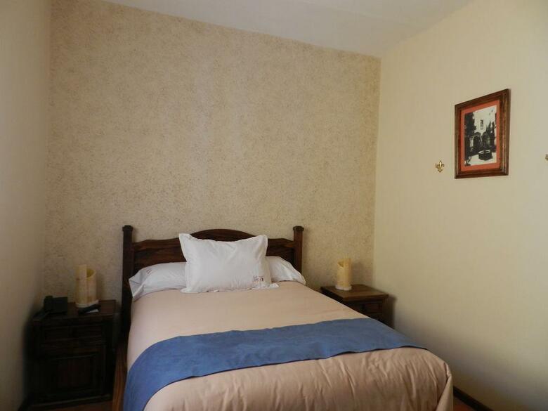 Al Otro Lado Del Rio Hotel