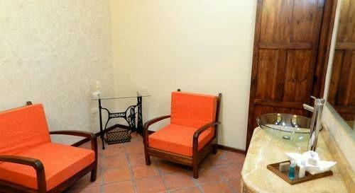 Al Otro Lado Del Rio Hotel