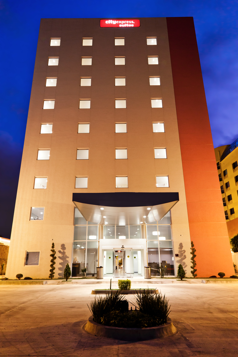 Hotel City Express Suites Puebla Finsa
