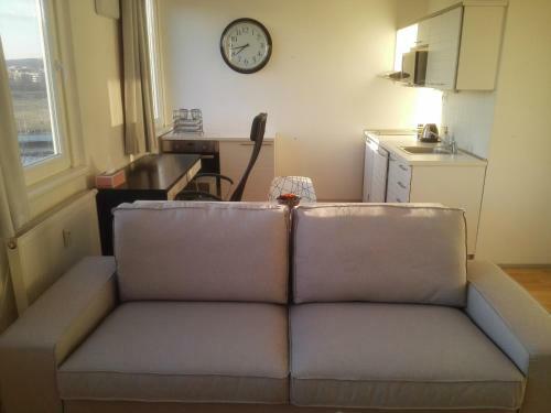 Golden Family Apartments