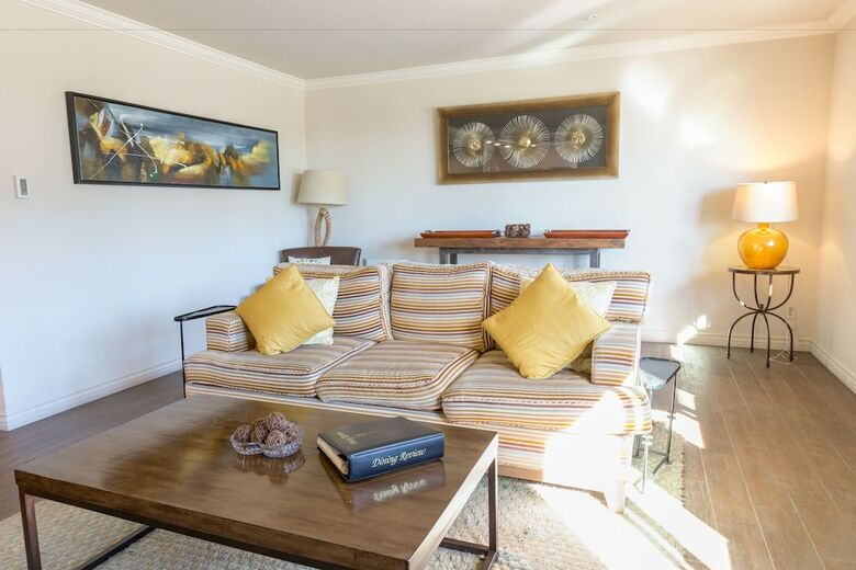 Hotel Cambria Landing Inn And Suites