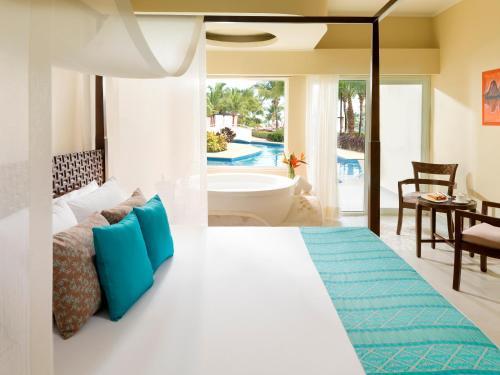 Hotel Azul Sensatori By Karisma - All Inclusive