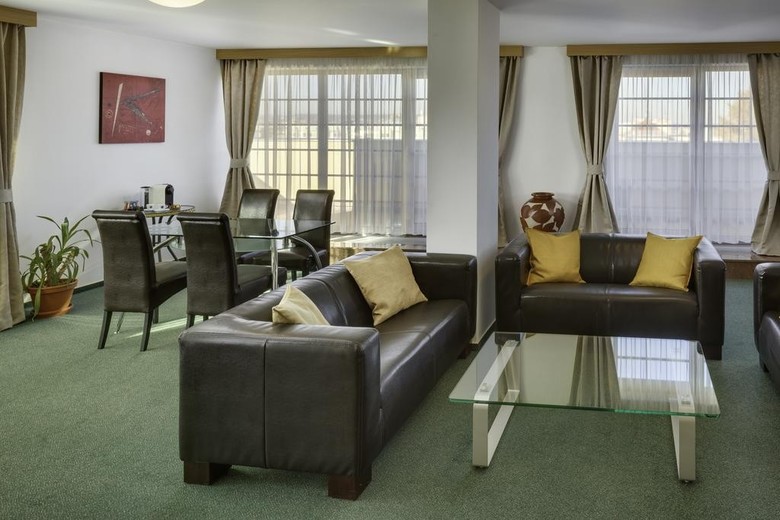 Hotel Oya