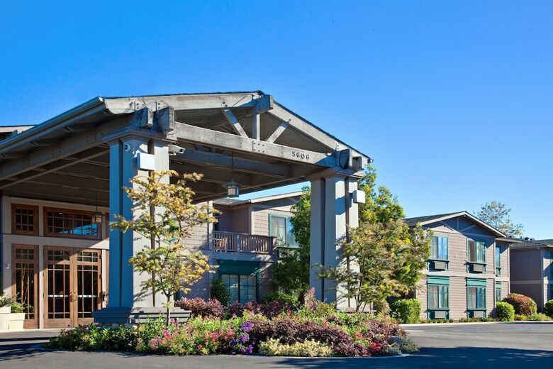 Hotel Holiday Inn Express & Suites Carpinteria