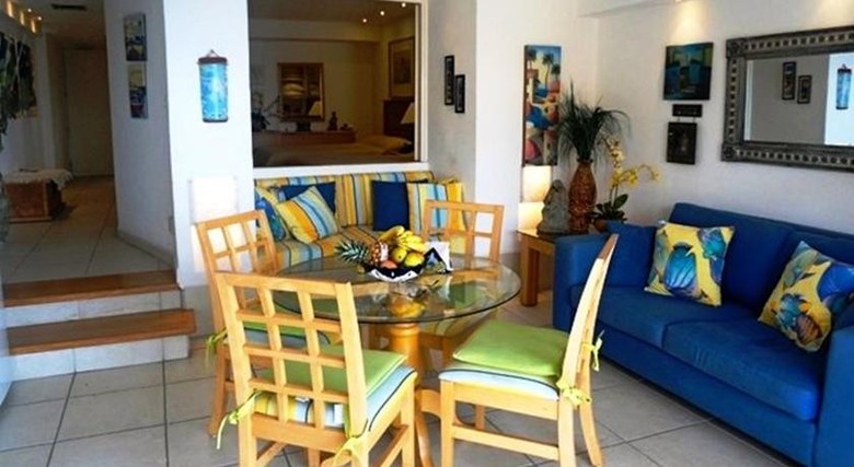 Apartamento Beachfront Condo Sea River