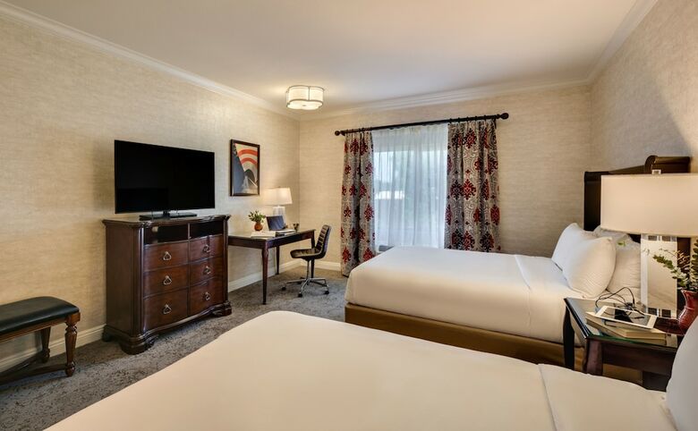 Ayres Hotel & Suites Costa Mesa/newport Beach