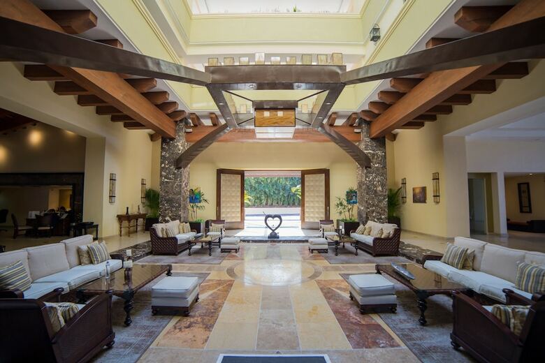 Hotel Garza Blanca Residences