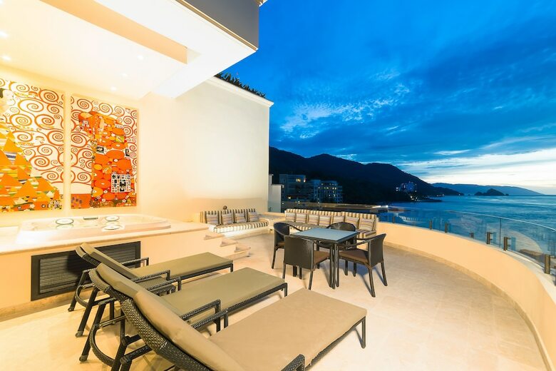 Hotel Garza Blanca Residences