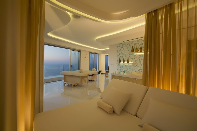 Hotel Garza Blanca Residences