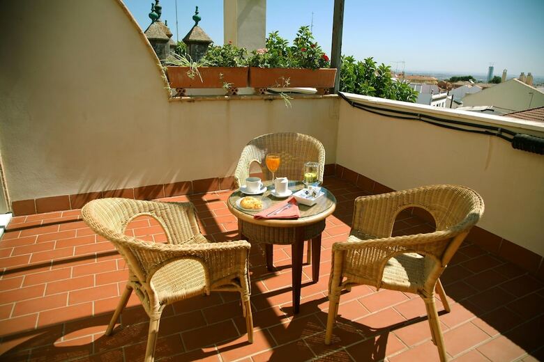 Hotel Ele Santa Barbara
