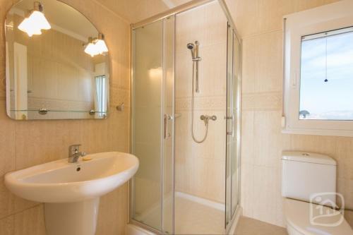 Holiday Villa La Corona