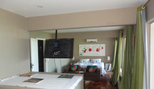 Hostal Altos De Santa Teresa Guest House