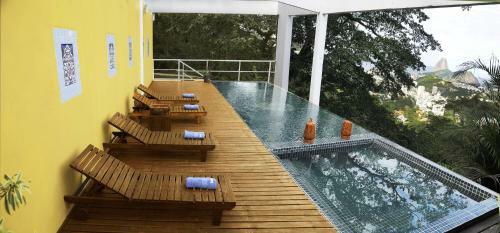 Hostal Altos De Santa Teresa Guest House