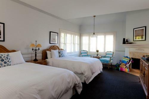 Bed & Breakfast Blue Lantern Inn, A Four Sisters Inn