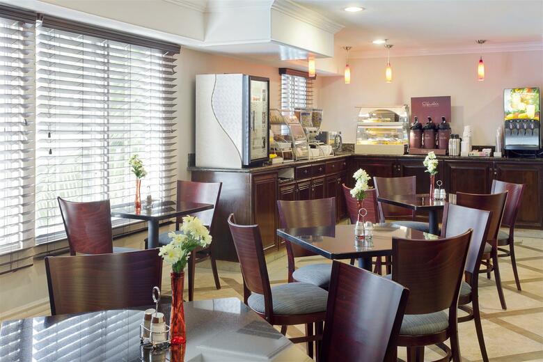 Best Western Plus Marina Shores Hotel - Dana Point