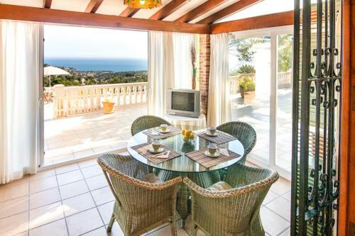 Villas Guzman - Garrofer