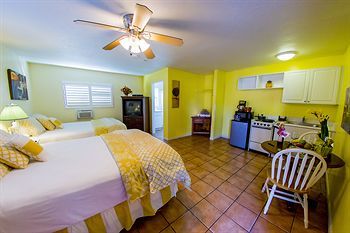 Posada Leucadia Beach Inn