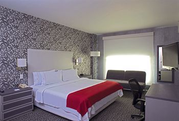 Hotel Holiday Inn Express & Suites Queretaro