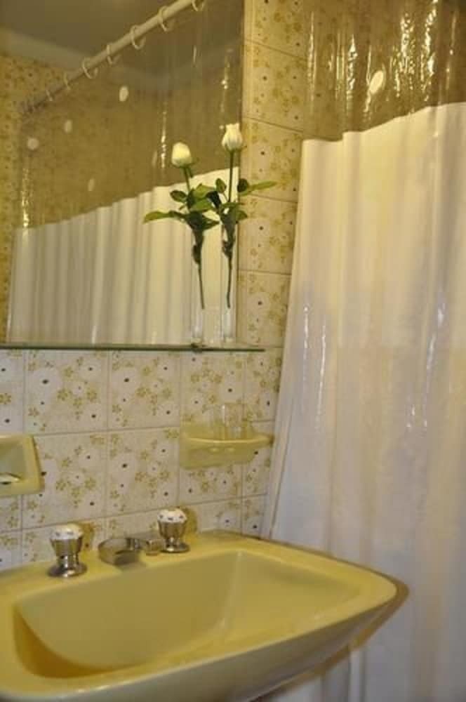 Hotel Petit Recoleta Suites