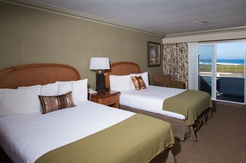 Hotel Surf And Sand Lodge