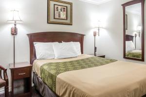 Motel Econo Lodge Fresno