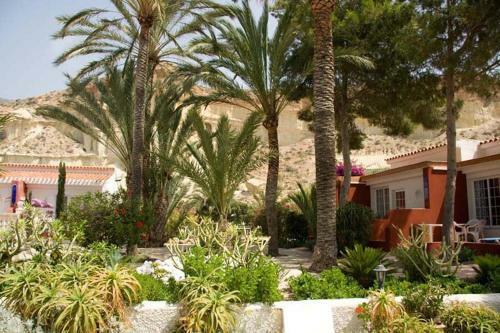 Hotel Apartamentos Oasis De Las Palmeras