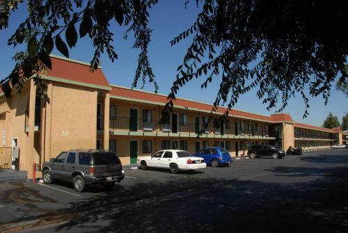 Motel Ambassador Inn Fresno