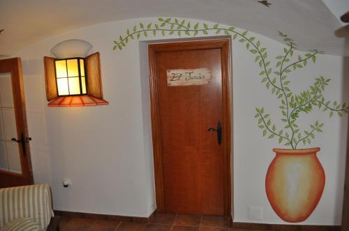 Apartamentos La Casa Pintada