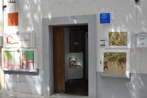 Apartamentos La Casa Pintada