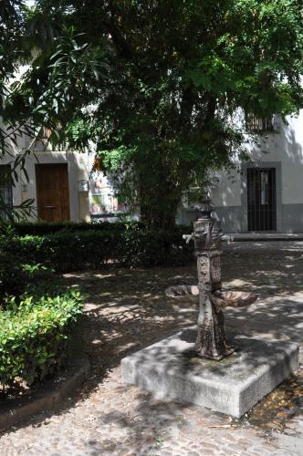 Apartamentos La Casa Pintada