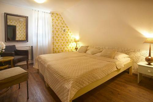 Hostal Penzion Kostnicky Dum