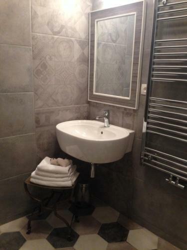Hostal Penzion Kostnicky Dum