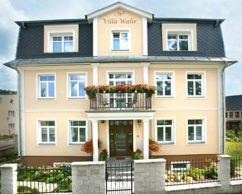 Hostal Villa Walir