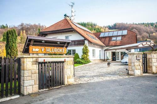 Hostal Penzion V Hlubok�