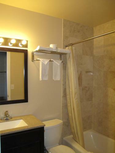 Budget Host Inn Saga Motel