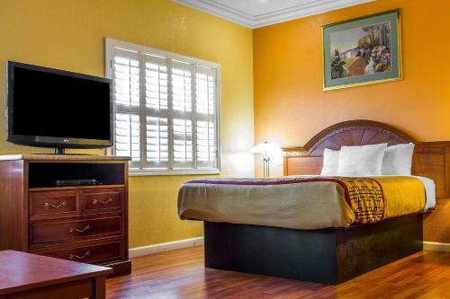Hotel Rodeway Inn & Suites Hayward