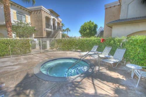 Aparthotel La Quinta Vacations Rental