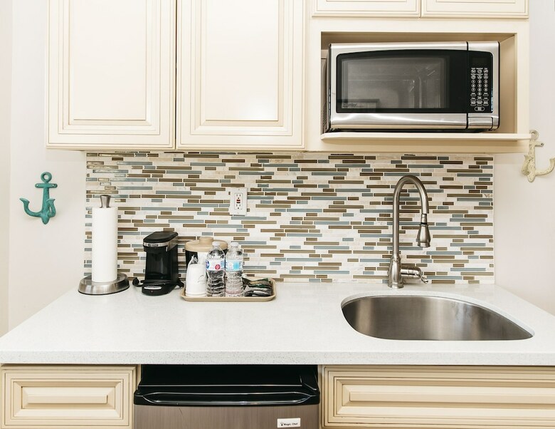 Hotel Seaside Laguna Inn & Suites