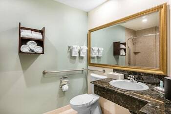 Hotel Quality Inn & Suites Irvine Spectrum
