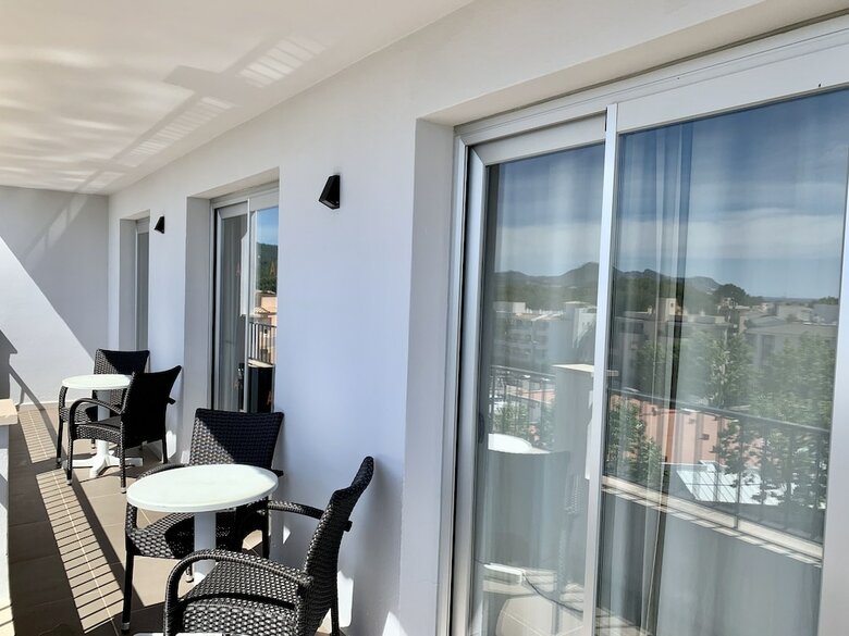 Apartaments La Perla Negra