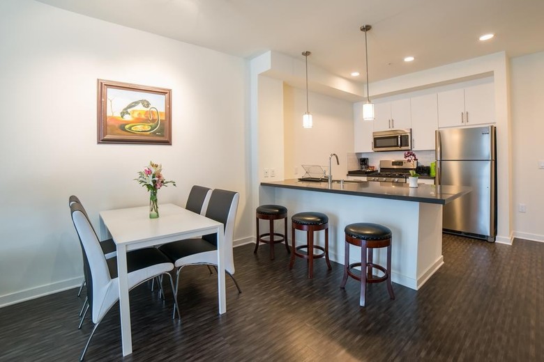 Wilshire Residence Apartment