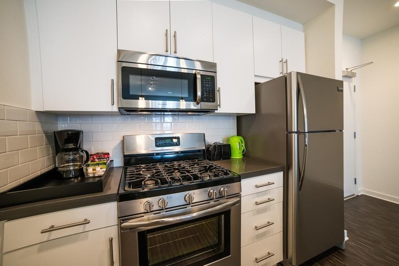 Wilshire Residence Apartment