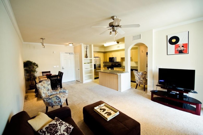 The Hollywood Ray Apartment