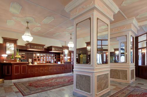 Hotel Excelsior