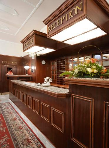 Hotel Excelsior