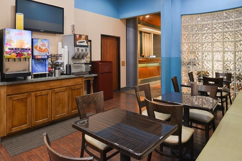 Best Western Plus Suites Hotel - Lax