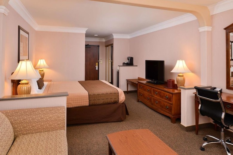 Best Western Plus Suites Hotel - Lax
