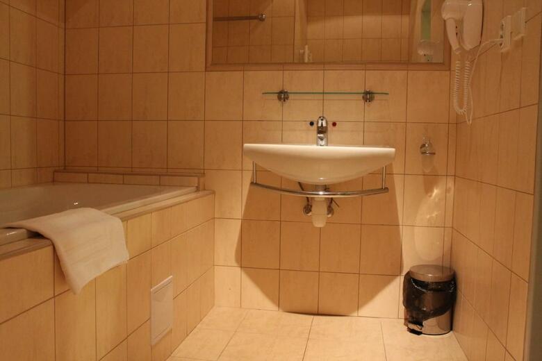 Hostal Enjoy Inn